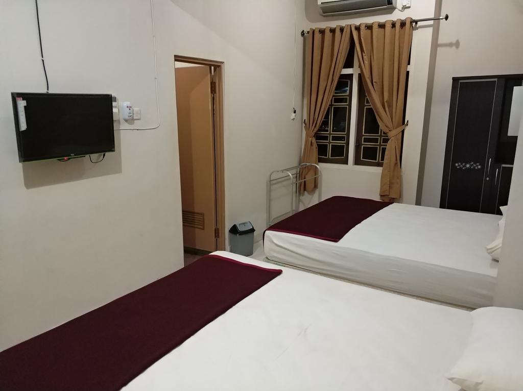 Diaga Grha Hotel Джокякарта Екстериор снимка