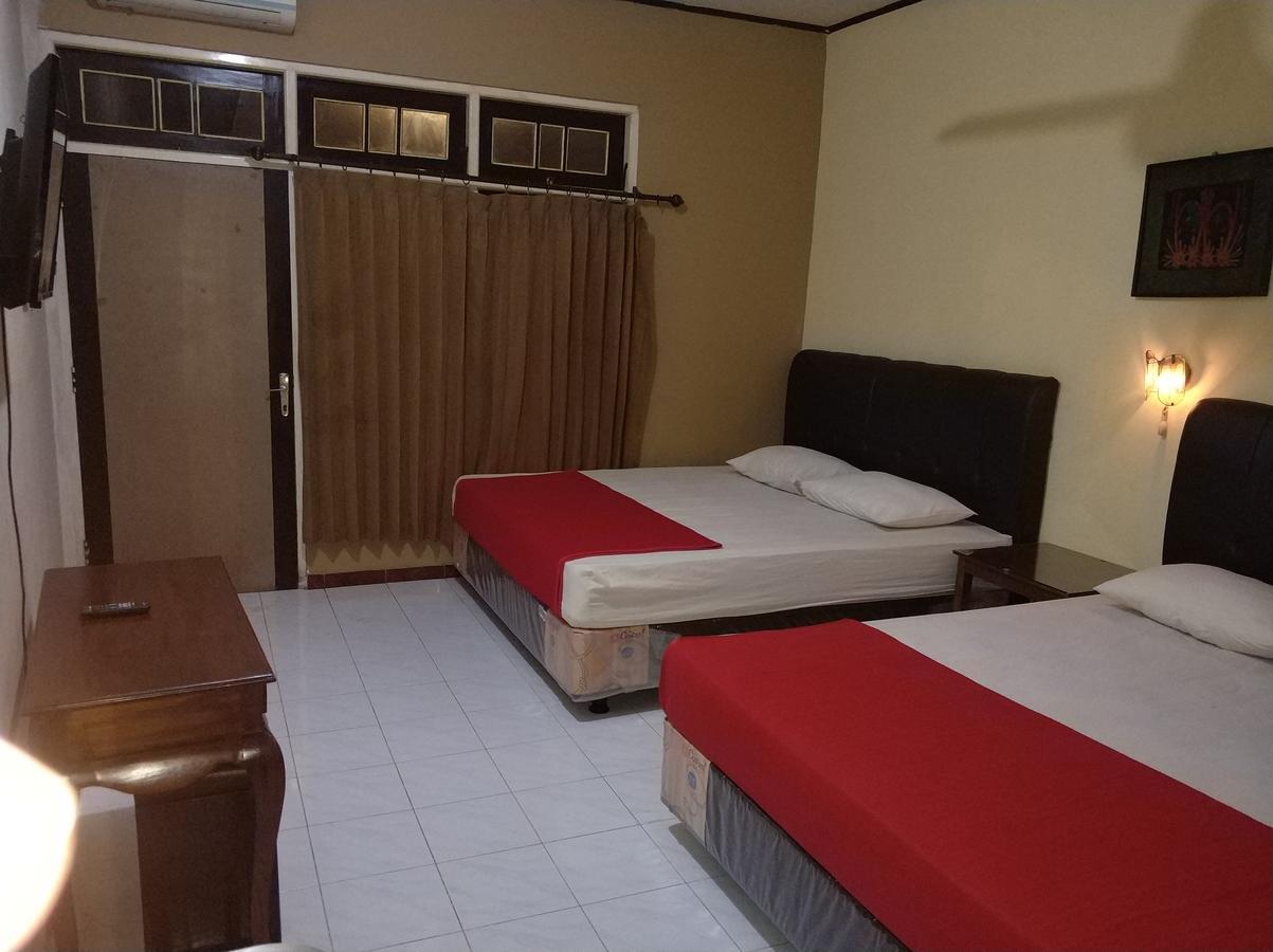 Diaga Grha Hotel Джокякарта Екстериор снимка